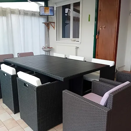 Les Oyats Holiday home